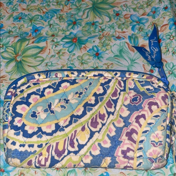 3 vera Bradley wallet’s & wristlet - Picture 4 of 12